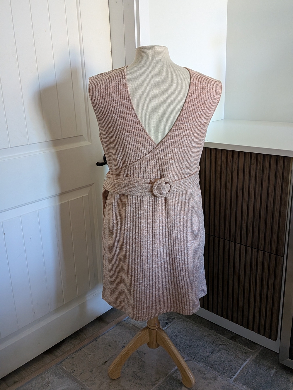 Eloquii Cream And Rust Ribbed V-Neck Belted Mini Dress